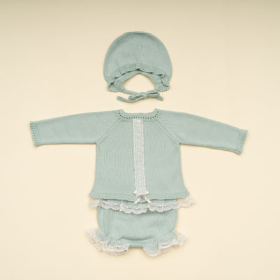 Elegant Baby Girl Knit Outfit with Lace Trim – 3-Piece Set
