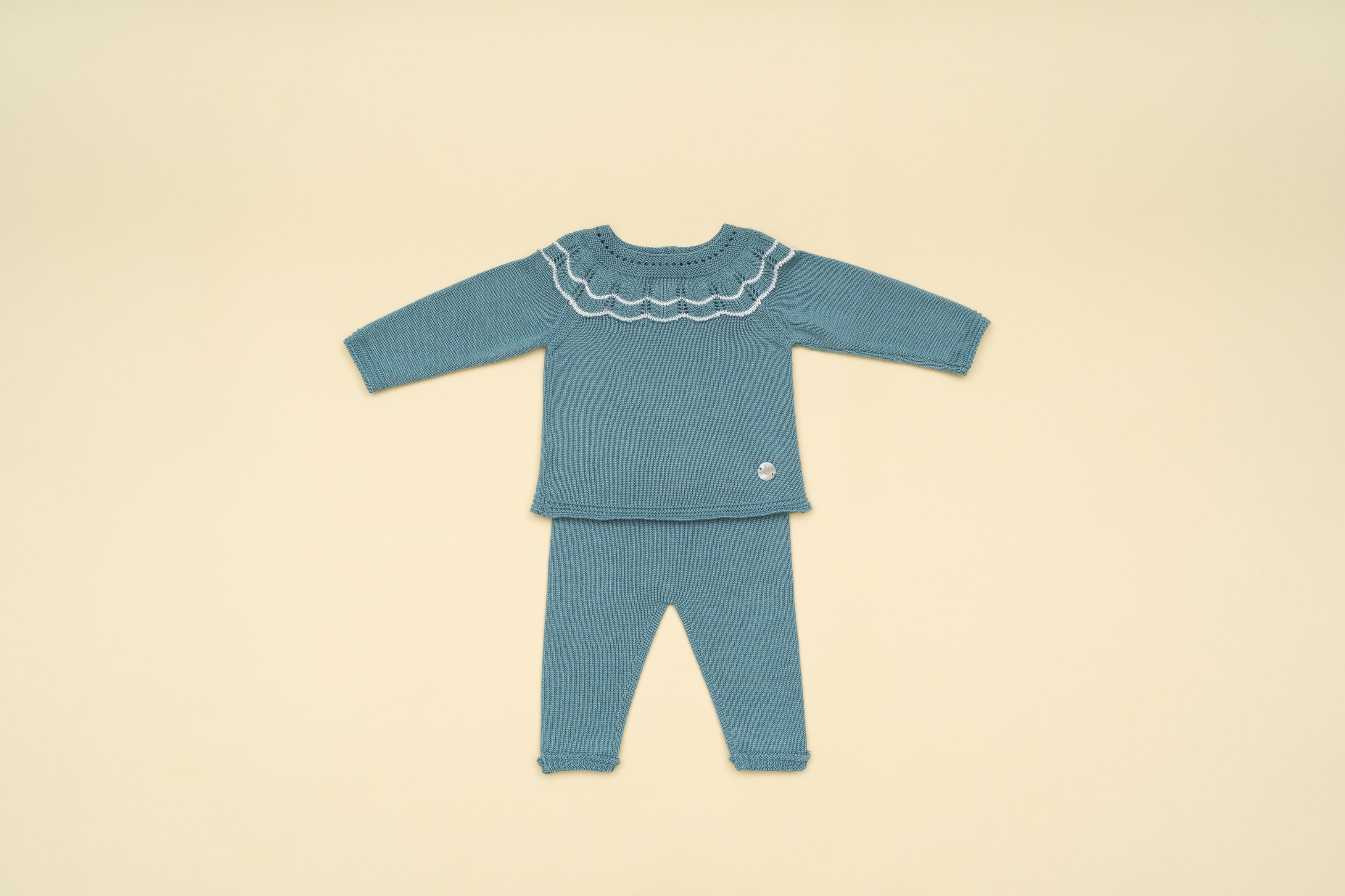 Elegant Baby Knit Sweater and Pants Set – ClassicTwo-Piece Outfit