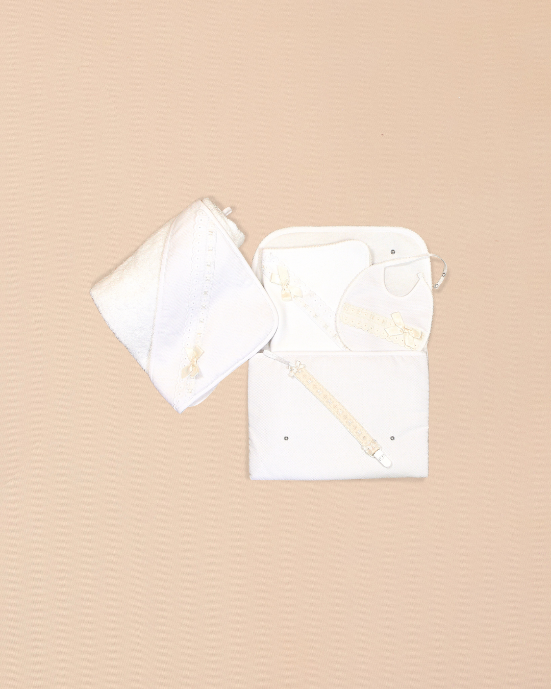 Eyelet 5 Piece Towel Set